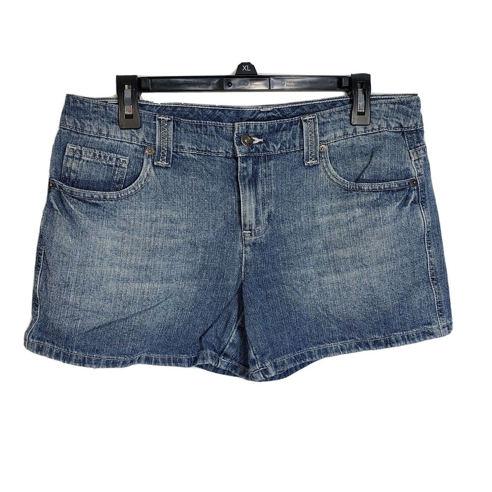 Tommy Hilfiger Womens Shorts Size 8 Blue Jean Denim Low Rise Flap Pockets Cotton - Picture 3 of 6